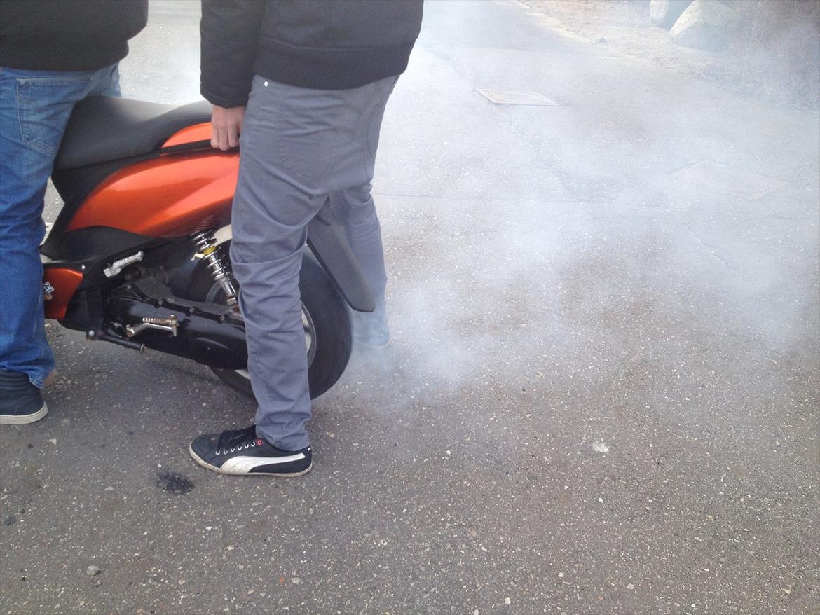Yamaha Jog r - Lille burner billede 10