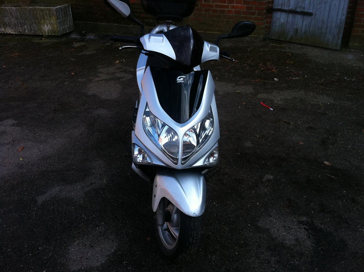 PGO G-max  billede 1