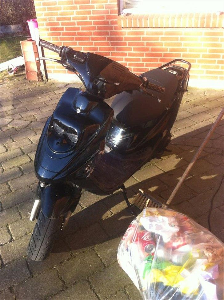 PGO HOT 50! HotteLotte! (Konfiskeret) (Politi) billede 18