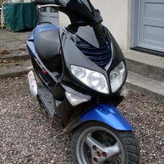 Peugeot speedfight 2