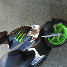 Yamaha jog r Monster Energy**min pige** :)