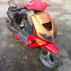 Peugeot Speedfight 1