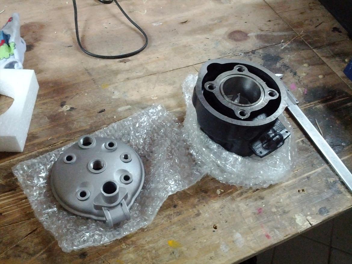 Aprilia RS50 - Nyt cylinder kit klar til montering. billede 7