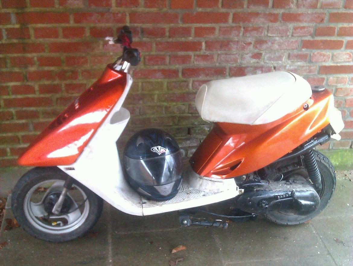 Yamaha jog  - der kommer flere billeder billede 3