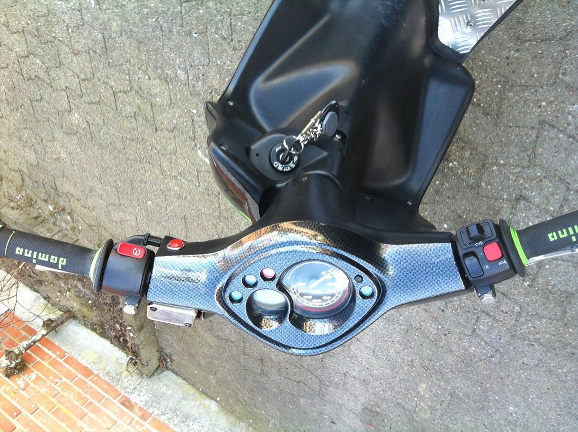 Yamaha jog r Monster Energy**min pige** :) billede 7