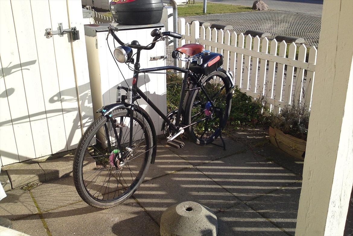 Veteraner DIESELLA 111. "Røvskubber" - Da tidens 45Knallert.  billede 11