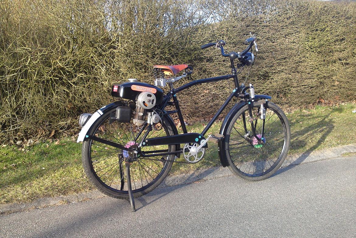 Veteraner DIESELLA 111. "Røvskubber" - Da tidens 45Knallert.  billede 16