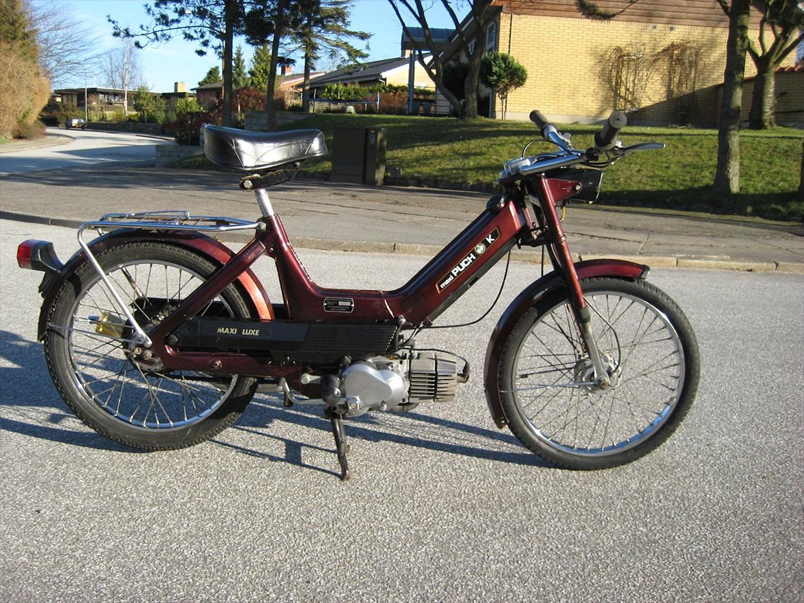 Puch Maxi Luxe - Se alle billederne: http://www.scootergalleri.dk/gal_visbil.aspx?ID=300445&ipc=913680 billede 1