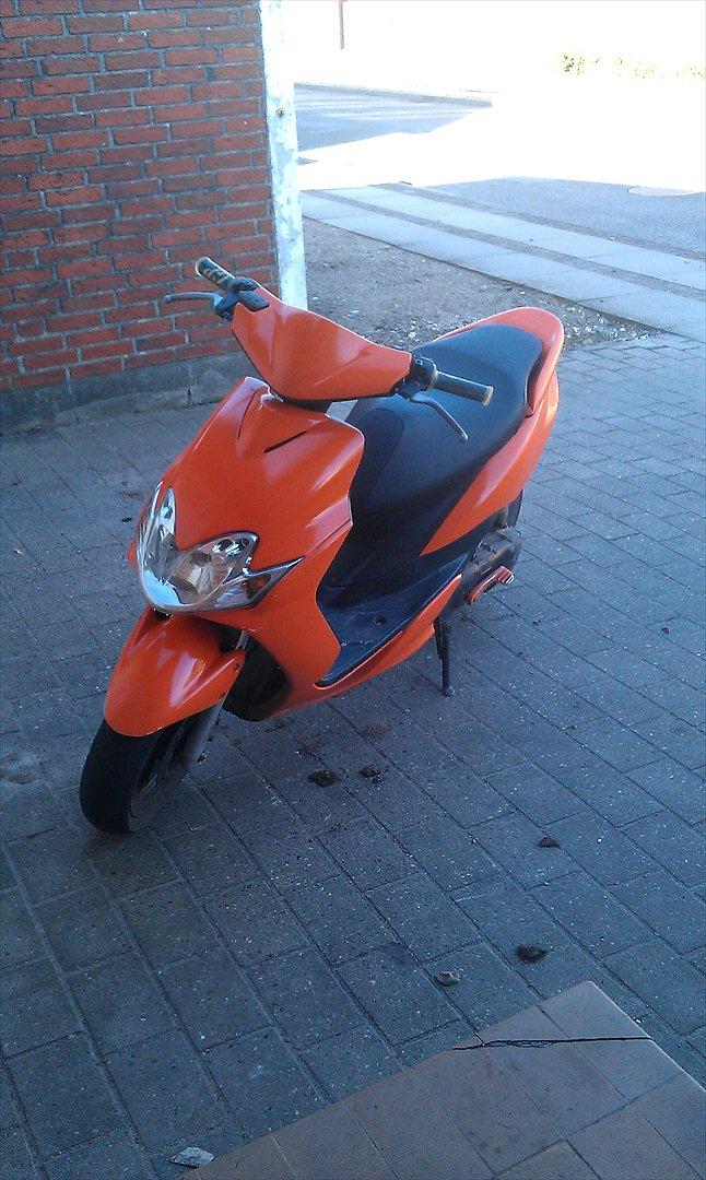 Yamaha Jog R // Standard - Som den står lige pt. 14-03-2012 billede 1