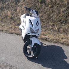 Yamaha Aerox [Tidl. scooter]