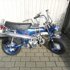 Honda Dax - ST50