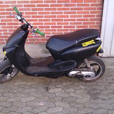 Yamaha neos SOLGT