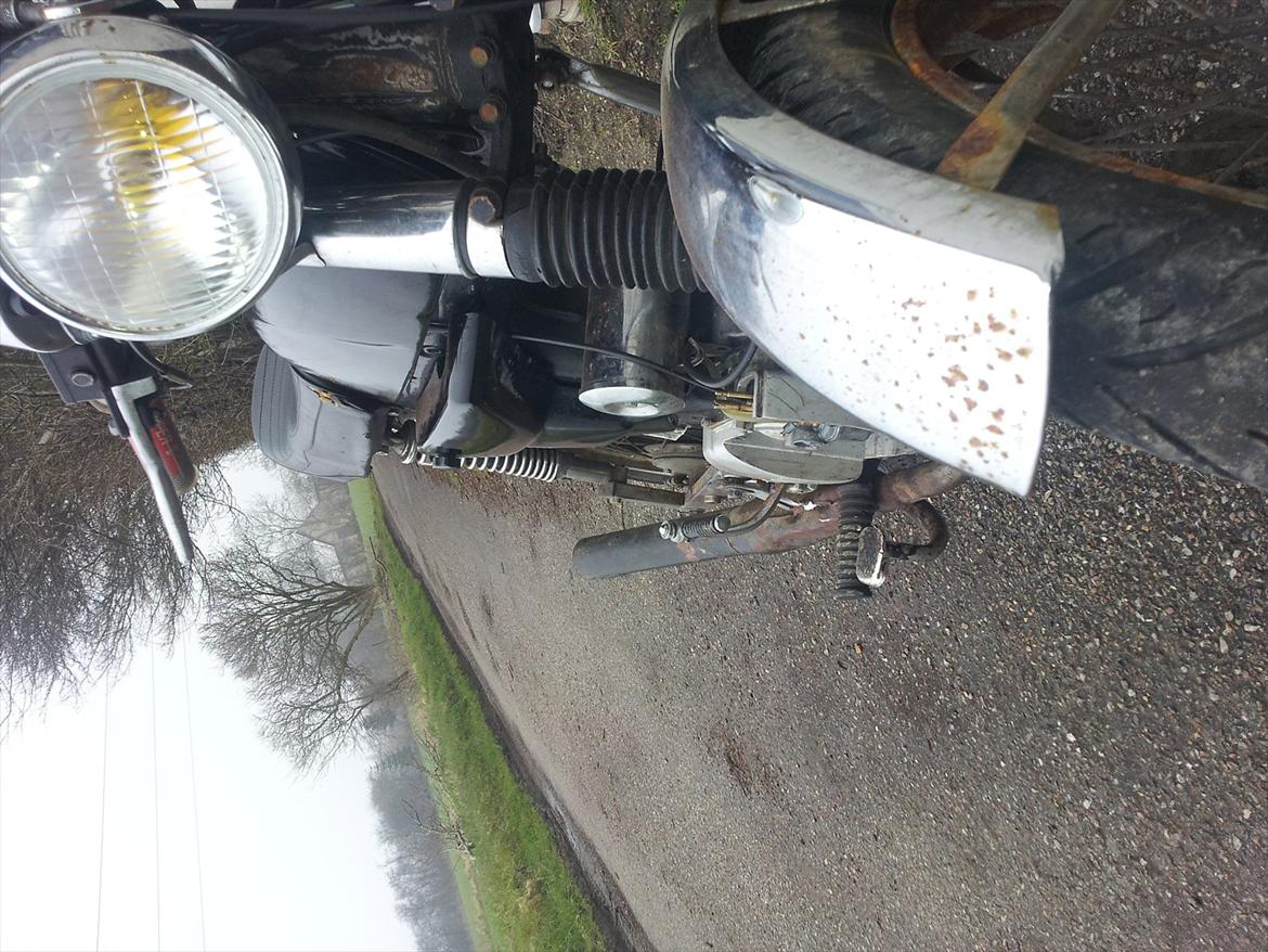 Yamaha fs1 4 gear  - Så kom der også forlygte på med gul pære. billede 18