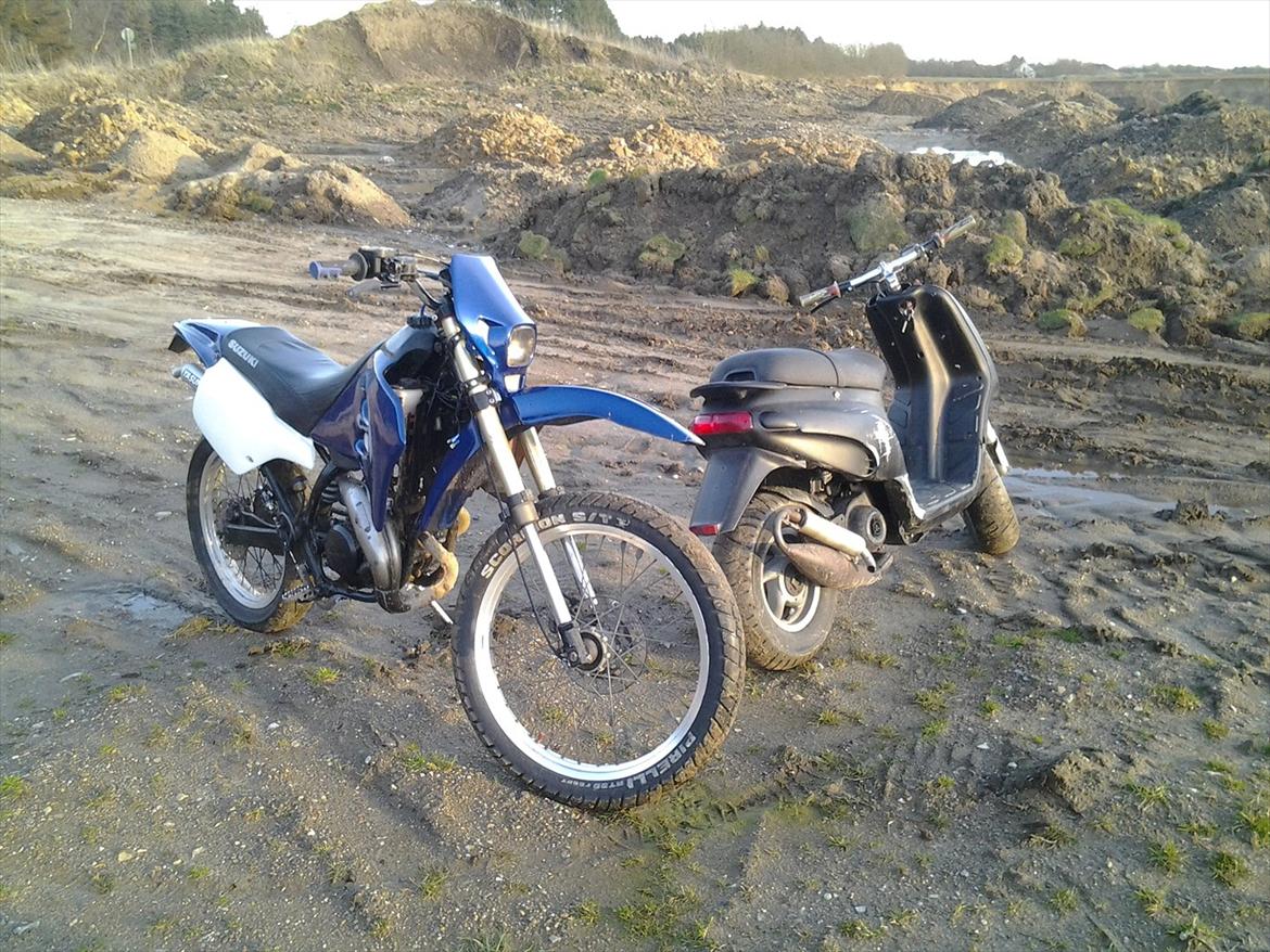 Suzuki RMX billede 4