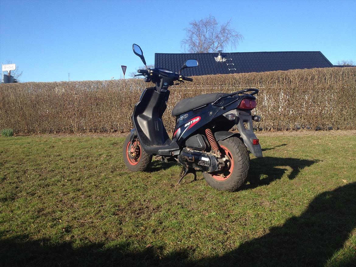 PGO Hot 50 billede 1