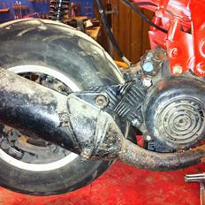 Aprilia Rally ( ligger i dele / skrotede)