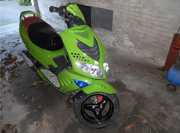 Peugeot Speedfight 2 billede 1