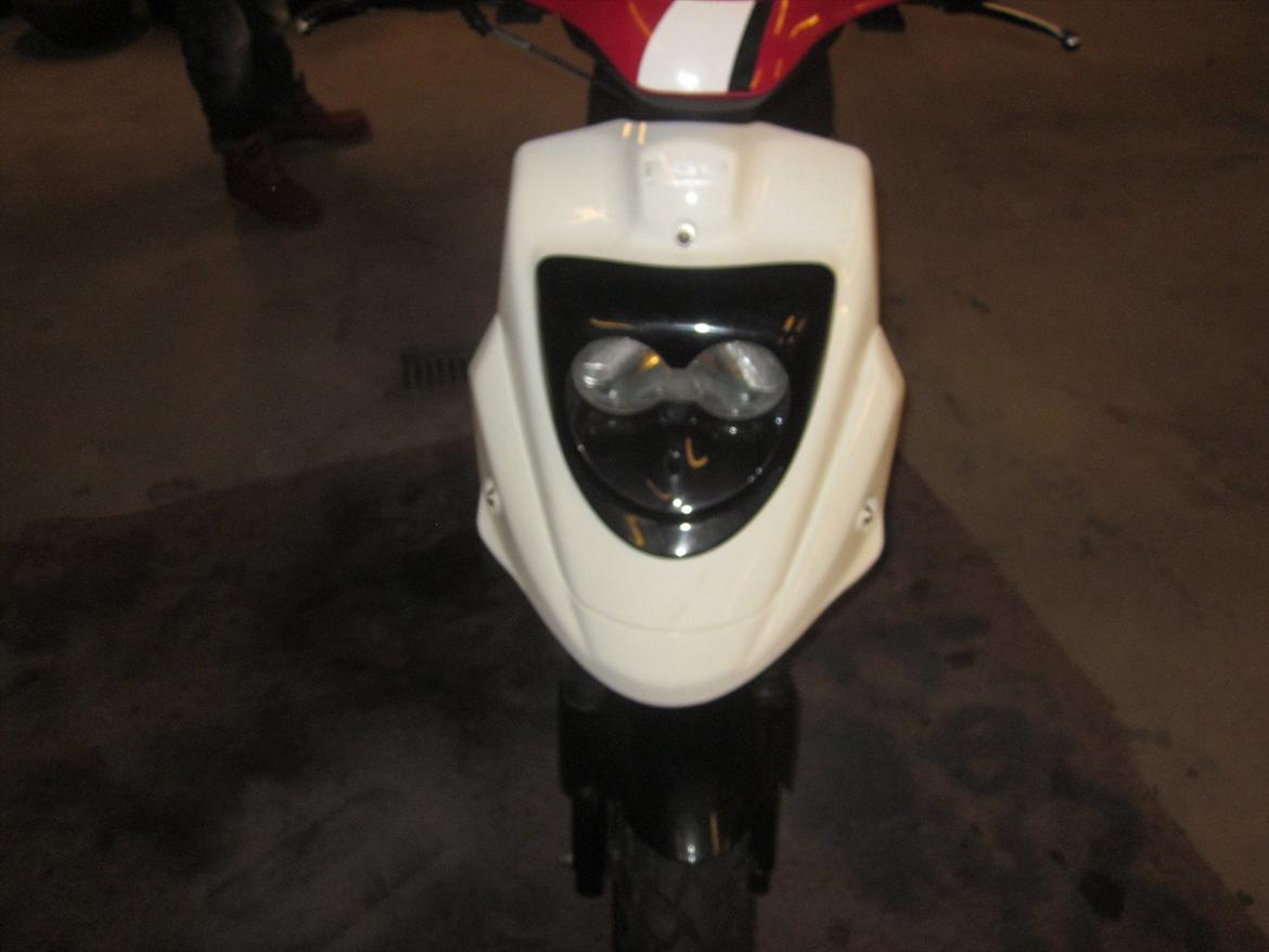 PGO HOT 50 billede 6