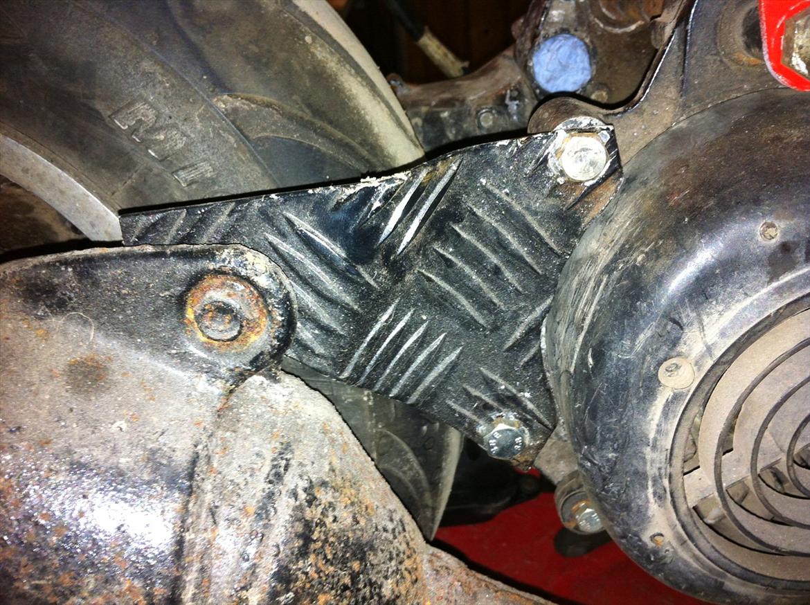 Aprilia Rally ( ligger i dele / skrotede) billede 6