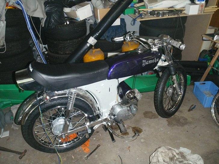 Yamaha 4 gear DX billede 1