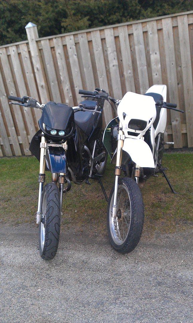 Suzuki SMX Motard - mig og min kammerats smx'er :) billede 10