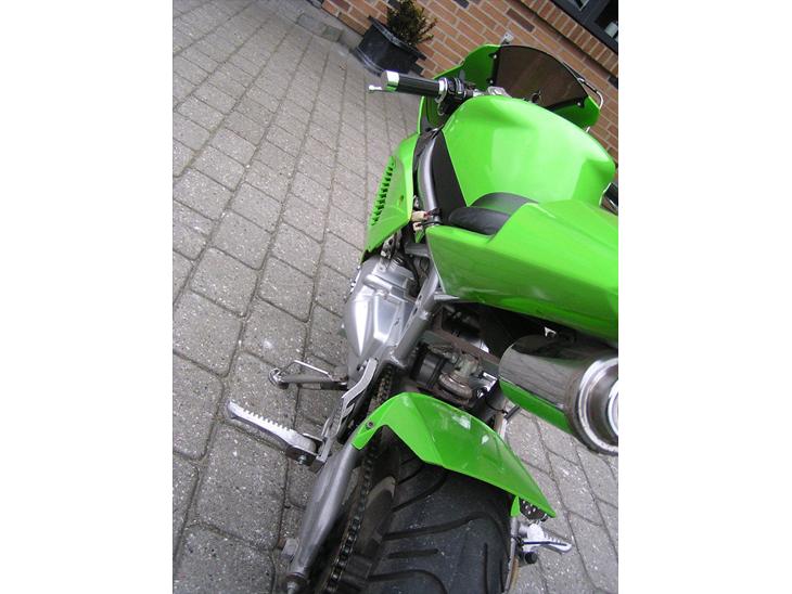 {{currentPhoto.altText}} billede {{currentPhoto.number}}