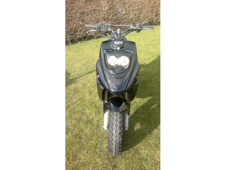 {{currentPhoto.altText}} billede {{currentPhoto.number}}