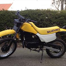Suzuki DS 80