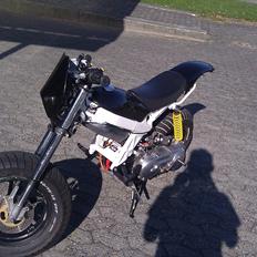 Suzuki Street magic