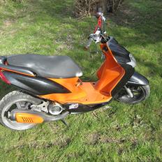 Yamaha jog r(tidl scooter)