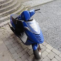 Aprilia sonic obs obs ny italy raicng 48mm cylle på.