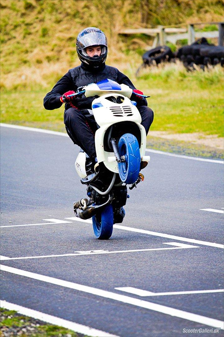 Aprilia Sonic [XST]™ billede 2