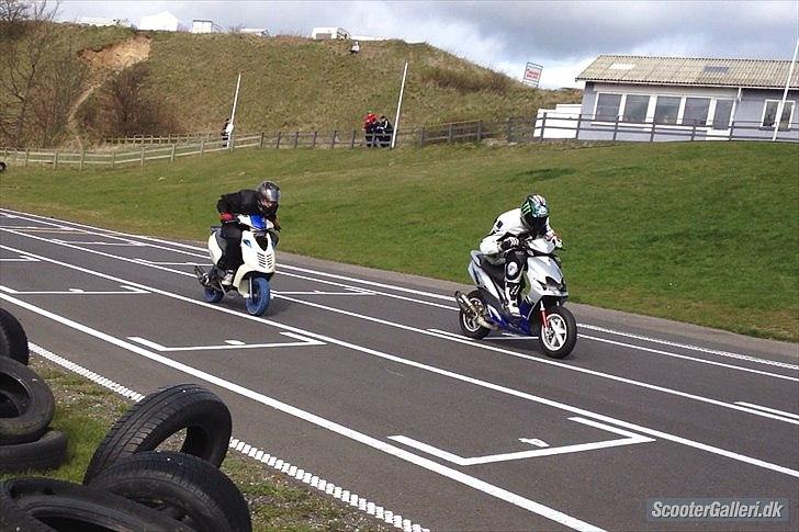 Aprilia Sonic [XST]™ billede 8