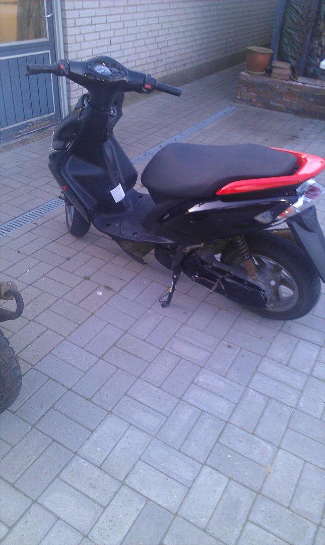Yamaha jog r tidliger scooter billede 4