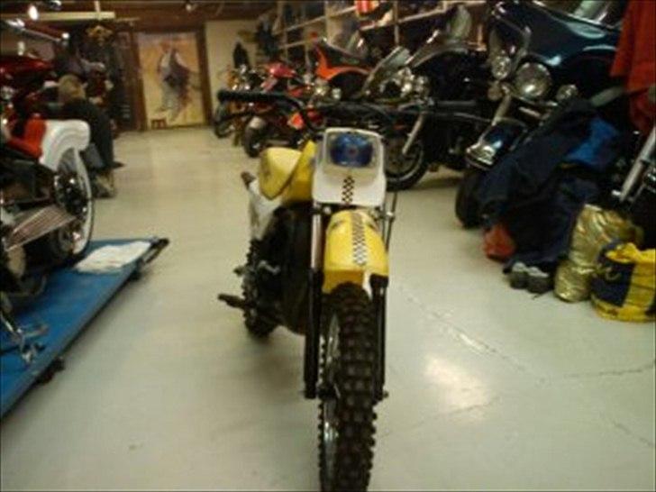 Suzuki DS 80 - Inden omlakering af fronten. billede 7