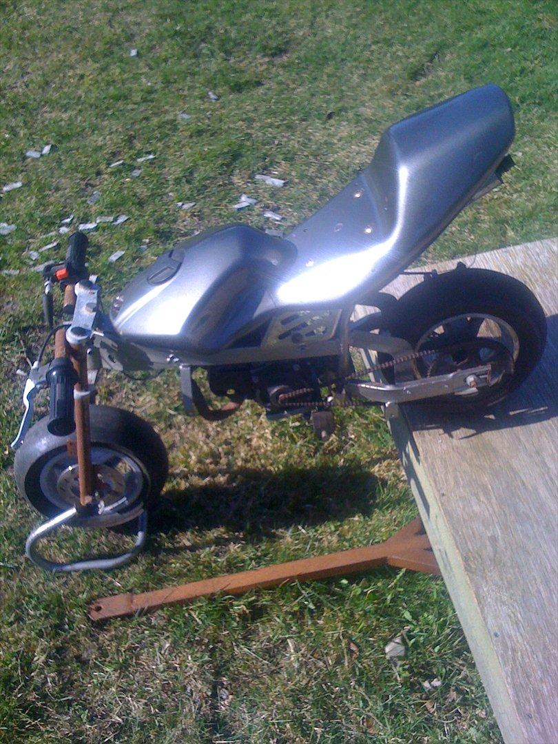 Adly pocketbike billede 3