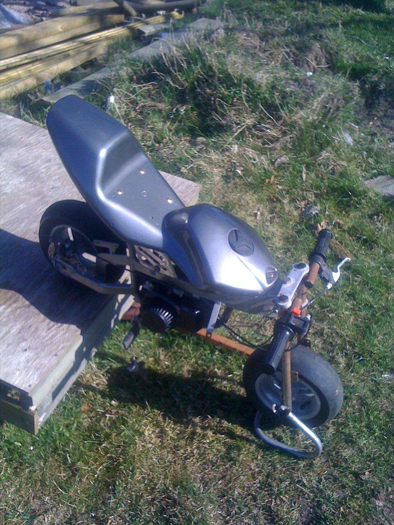 Adly pocketbike billede 4