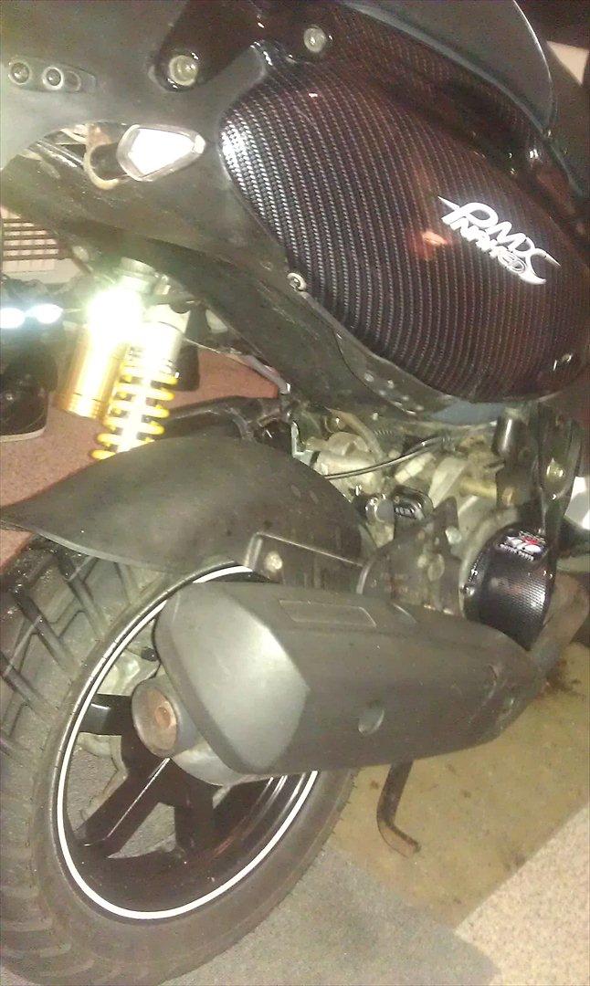 PGO pmx naked carbon billede 7