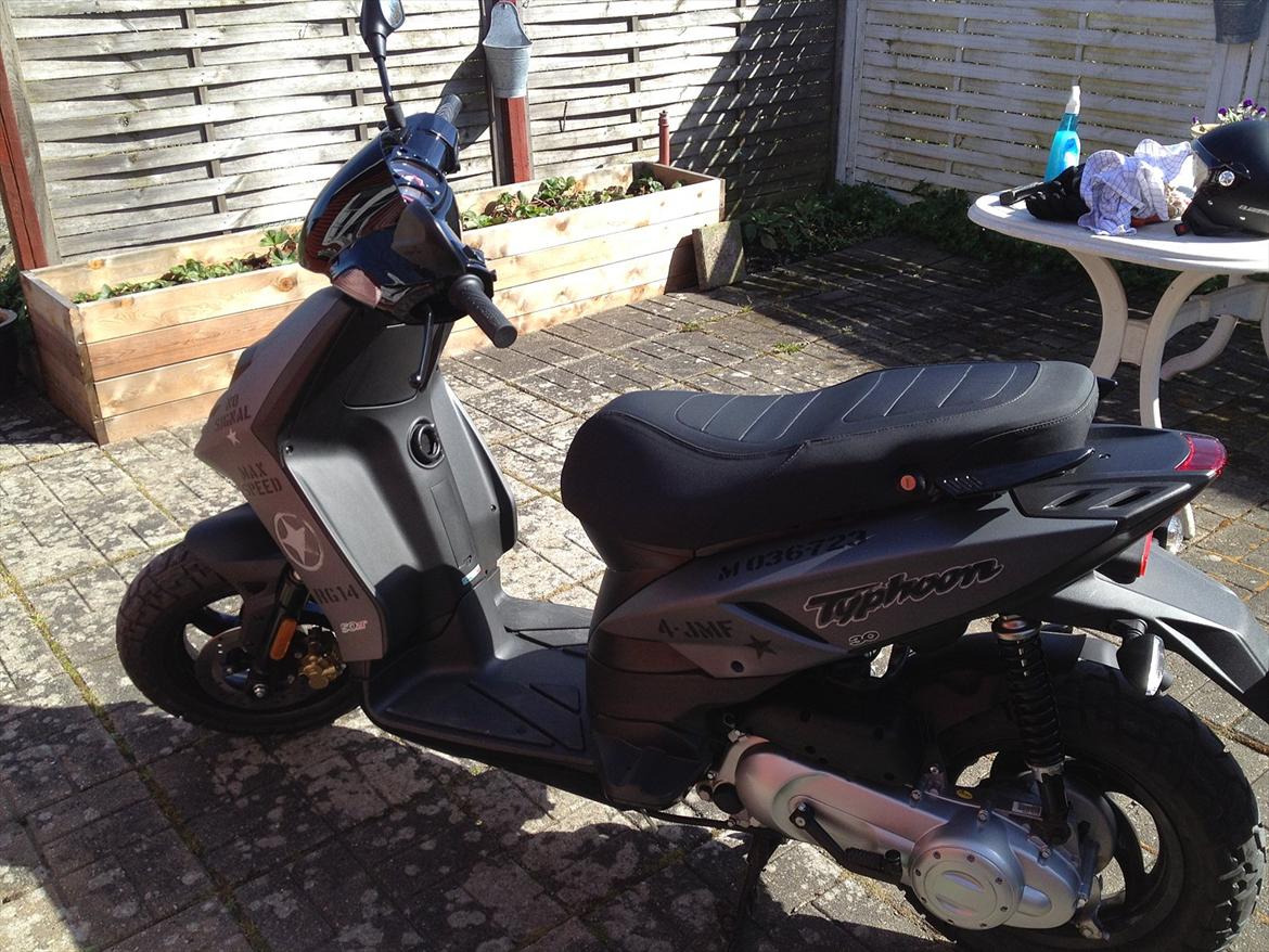 Piaggio Typhoon billede 2