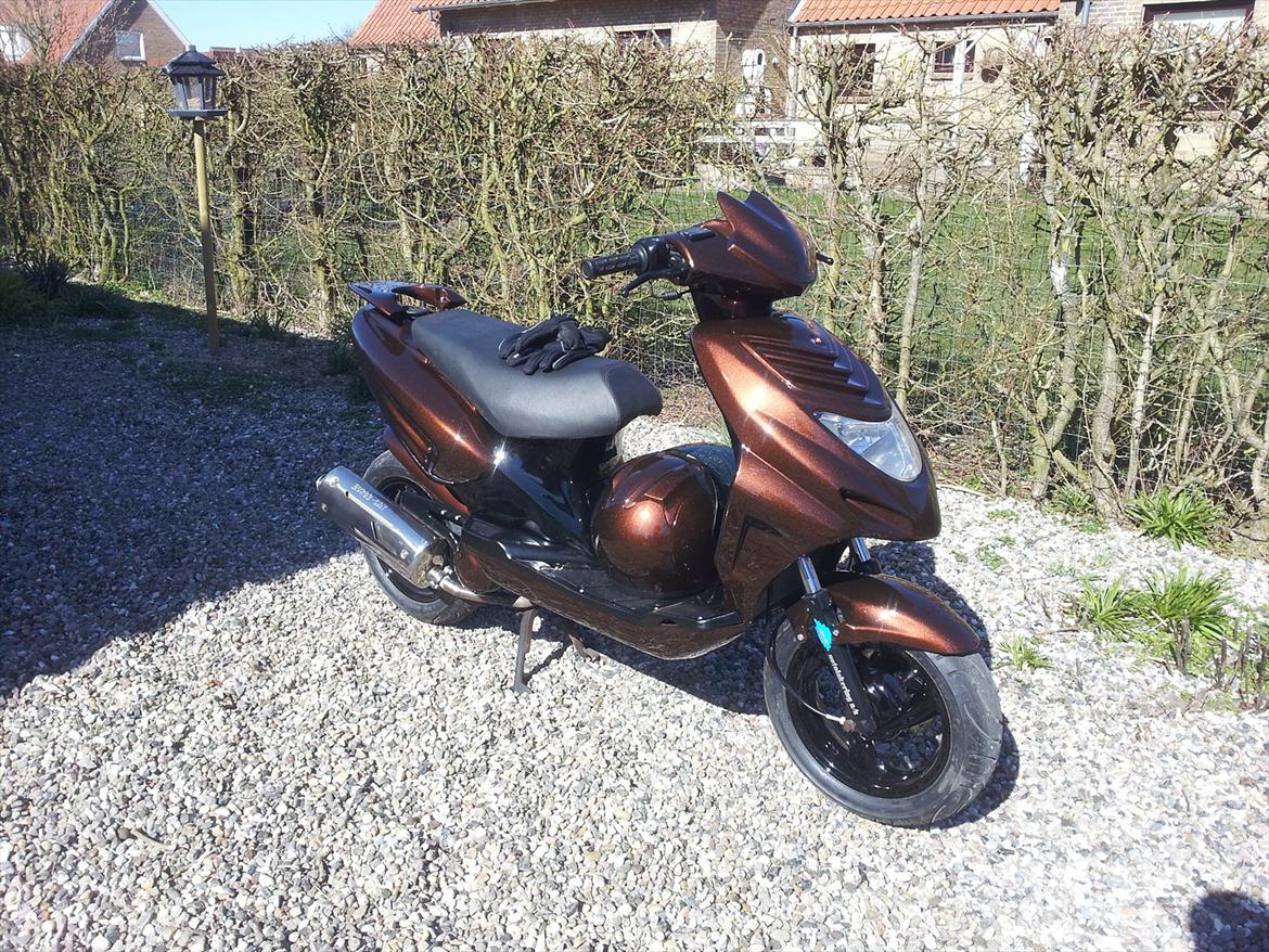 CPI oliver city sport>MPstyle< - Det færdige resultat i sollys. Da kan effekten i lakken ses billede 1