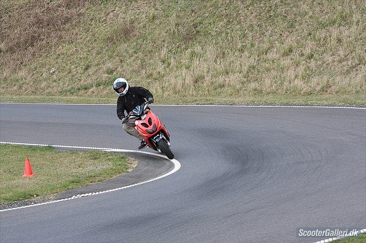 Yamaha Aerox Evo1 LC DD 19,76 HK ombygget - det var ikke langt ned man kom, med de bøsse dæk på!  billede 19