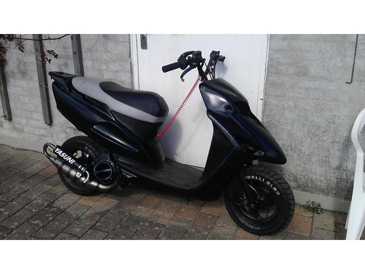 {{currentPhoto.altText}} billede {{currentPhoto.number}}