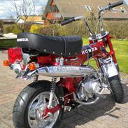 Honda Dax ST50