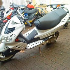 Peugeot Speedfight 2