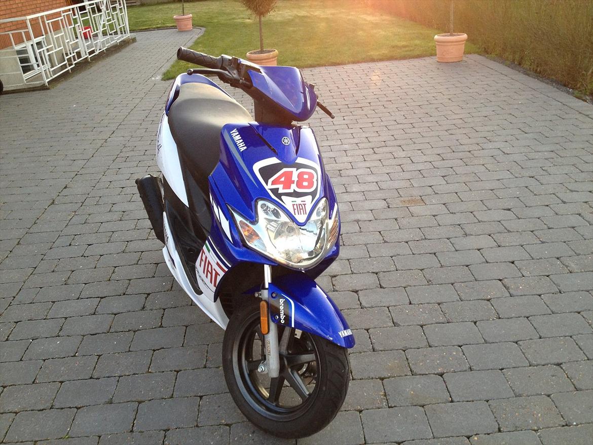 Yamaha Jog R Race Replica Lorenzo billede 6