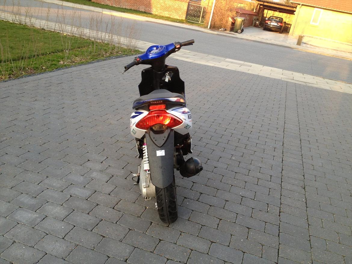 Yamaha Jog R Race Replica Lorenzo billede 10