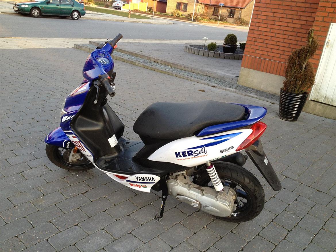 Yamaha Jog R Race Replica Lorenzo billede 12