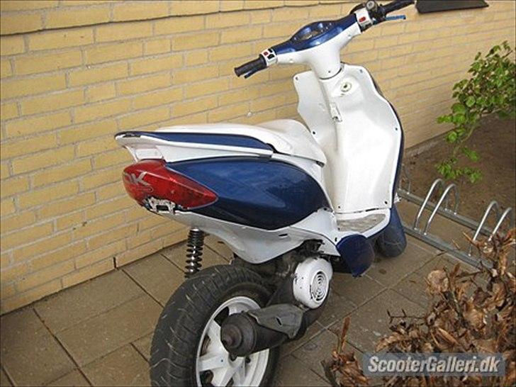 Yamaha jog r.  billede 2