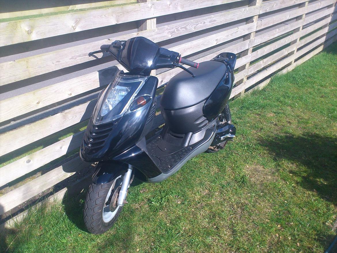 Aprilia Sonic Black edition  billede 1