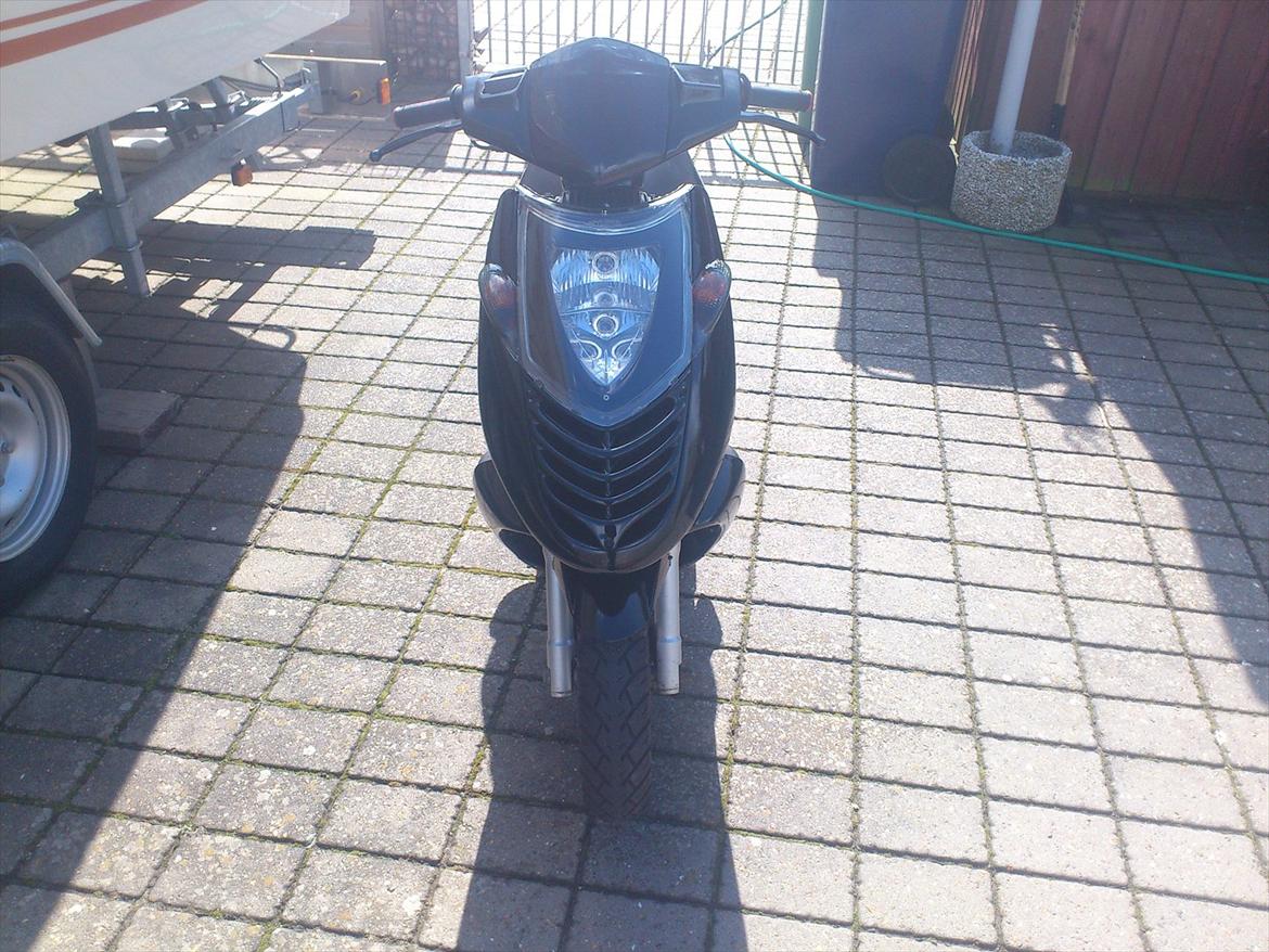 Aprilia Sonic Black edition  billede 2